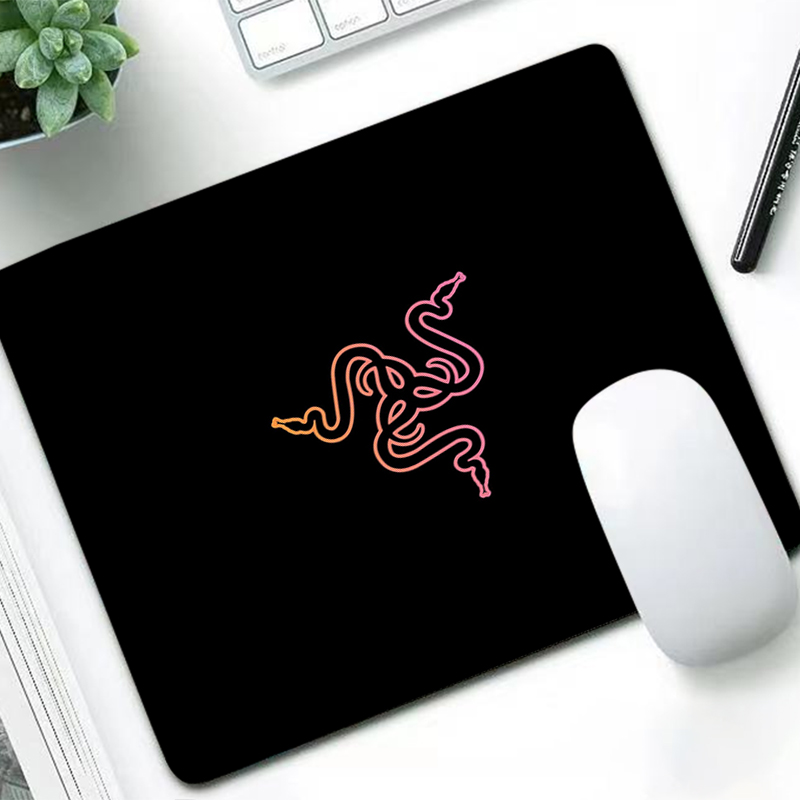 Tech Accessories For Office Desk - Razer tapis de souris de luxe