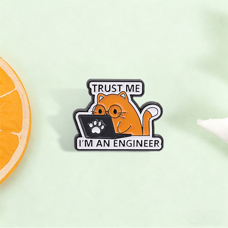 Broche émaillée « Je suis ingé - Tech Accessories Designer avis et prix