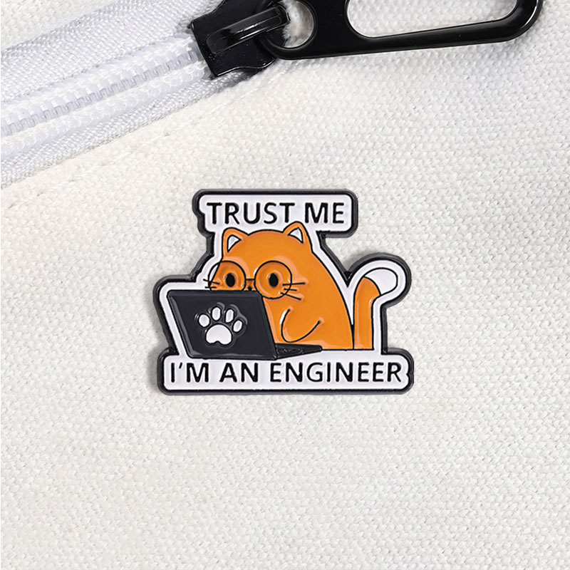 Broche émaillée « Je suis ingé - Tech Accessories Designer avis et prix