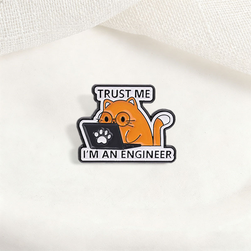 Broche émaillée « Je suis ingé - Tech Accessories Designer avis et prix