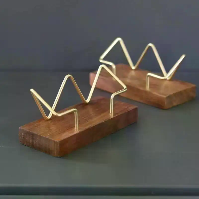 Porte-cartes de visite en bois - Tech Accessories For Office Desk avis et prix